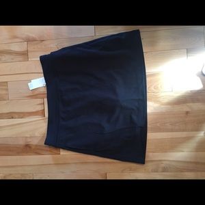 NWT Calloway Skort